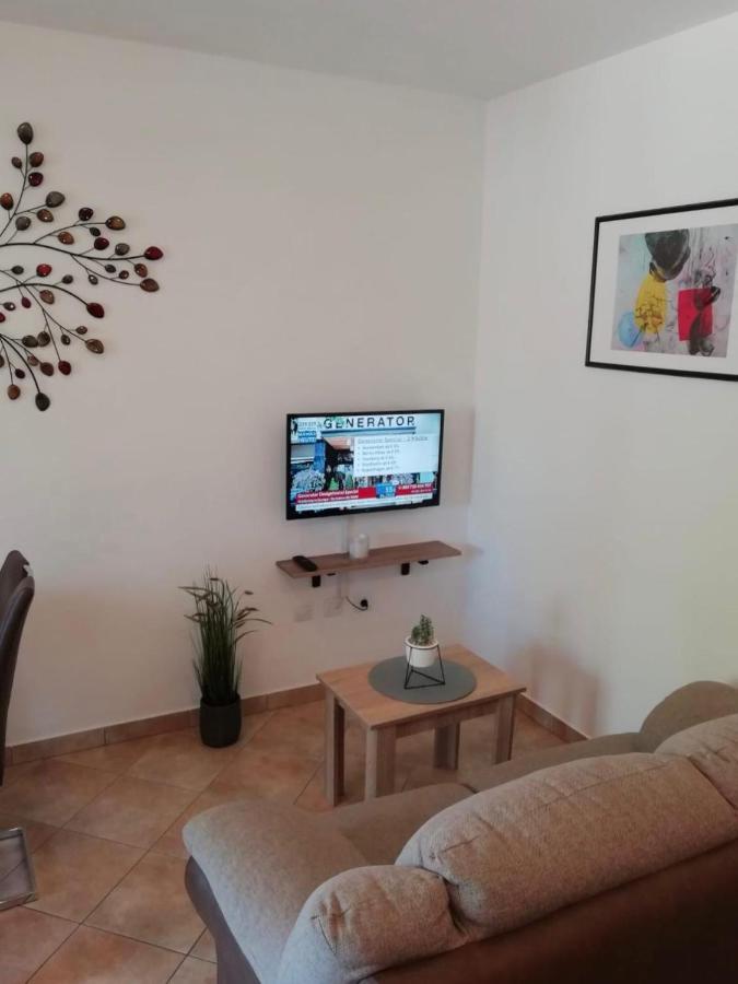 Apartment Mari Funtana Exterior photo